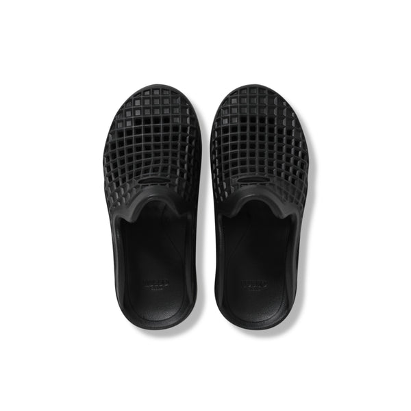 3 LETTER OE SCENARIO SLIDE BLACK