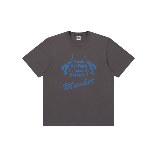HUSTLE OUT MEMBER TEE CHARCOAL