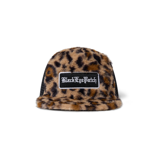 FAUX FUR LEOPARD PATTERNED TRUCKER CAP