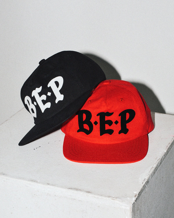 HEATED INITIALS CAP BLACK