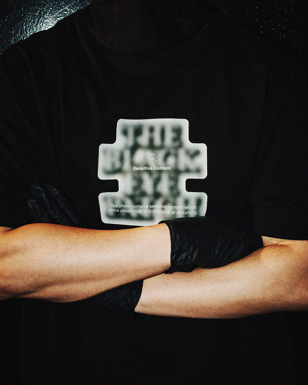 SENSITIVE CONTENT OG LABEL TEE BLACK