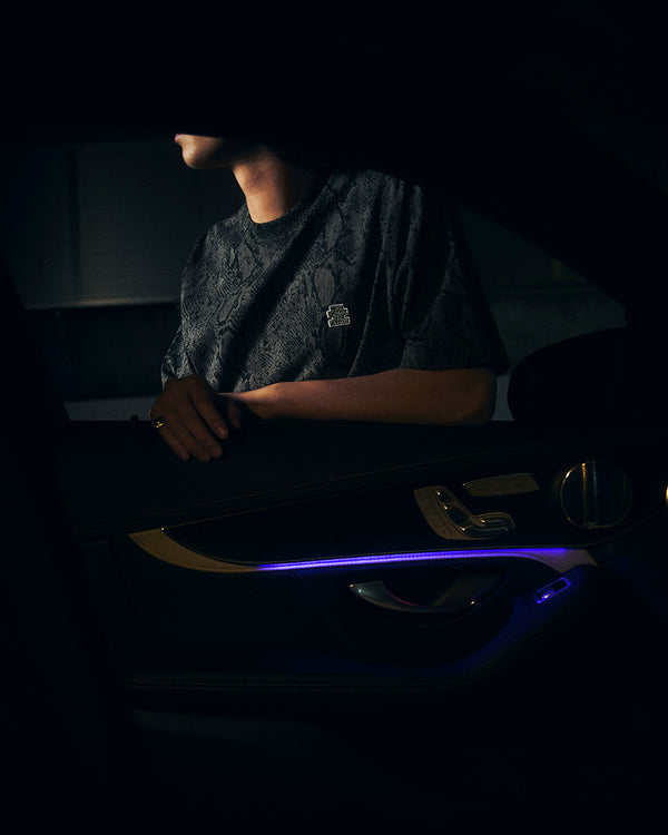 SMALL OG PYTHON PATTERNED TEE OLIVE